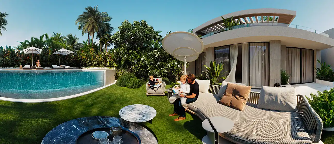 Modern villa with pool and garden in Phuket — Mutti Family Villas